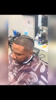 💈✂️ My Client said he’s getting a lot of compliment from his haircut. 

I enjoy putting out quality service. 

So if you want a barber who won’t take your hairline back, give you exactly what you requested then book an appointment with me….

Read my reviews oehairdesign.com/clients-feedback/ 
————————————-

📅 BOOK ONLINE 💇🏿‍♂️💇🏻‍♂️
oehairdesign.com 👊🏾

————————————
#5starbarber #blackbarber #oehairdesign #portsmouth #shaq