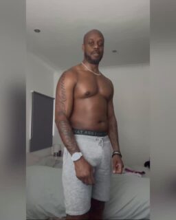 💈✂️ Father I thank you for Another year, thank you for your guidance and protection,your blessings you has bestowed upon me 🙏🏾🎁🎉
————————————-

📅 BOOK ONLINE 💇🏿‍♂️💇🏻‍♂️
oehairdesign.com 👊🏾

————————————
#barber #birthday #newyearsevebirthday  #oe #oehairdesign