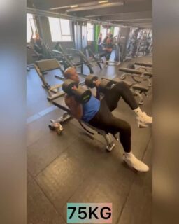 Chest day. 75KG, 80KG and 85KG progress 👌🏾
———
#cheatworkout #fitnessmotivation #fitnesslifestyle #gym #healthlife